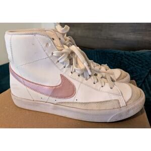 Nike Blazer Mid 77 Retro Glow Youth Size 5.5Y White & Pink Sneakers Skater Shoes